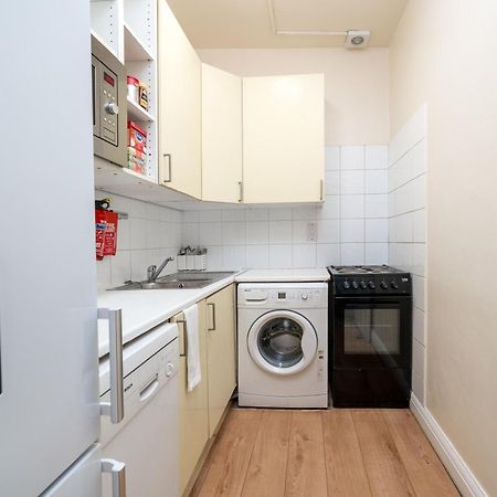 Cozy Maisonette Near Abbey Road ลอนดอน ภายนอก รูปภาพ