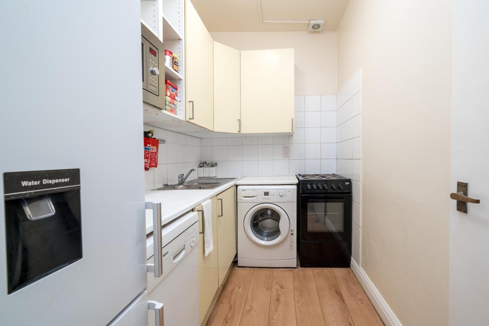 Cozy Maisonette Near Abbey Road ลอนดอน ภายนอก รูปภาพ